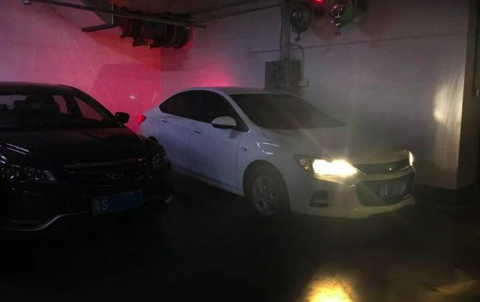 冬季蓄电池亏电的原因,冬季汽车电瓶亏电拔掉负极