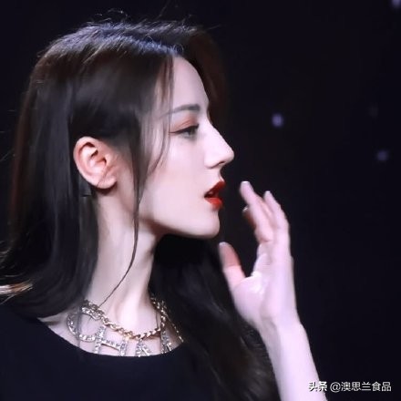 侧脸比正脸好看是什么面相,侧脸比正脸好看是什么脸型