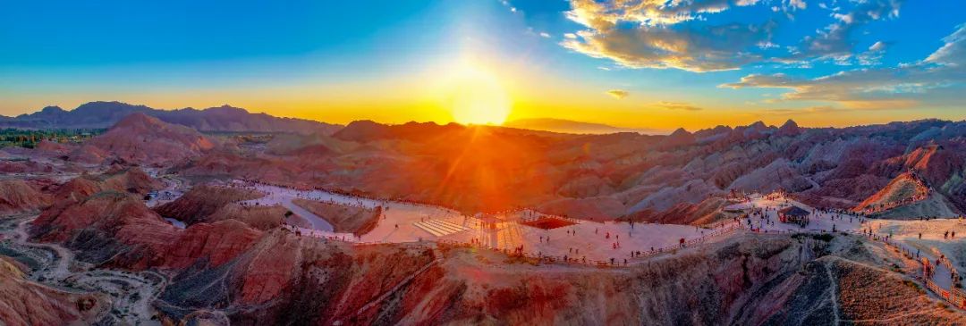 张掖七彩丹霞的唯美句子,张掖七彩丹霞门票多少钱