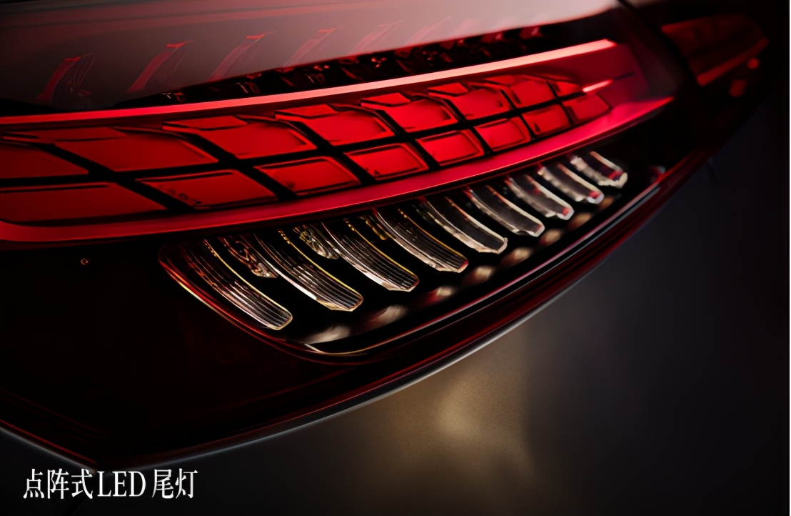 40多万买奔驰什么体验?聊奔驰E级,外观向数万销量妥协