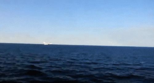 即使机毁人亡，也要找刺激！为何俄飞行员总爱杂耍式飞行选技巧