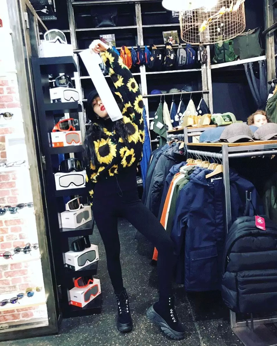 閲戞倡闆呭洖褰掍綘浠繕鍠滄濂瑰悧,閲戞倡闆呮亱鐖卞悗鏋佸害鏀鹃鑷垜