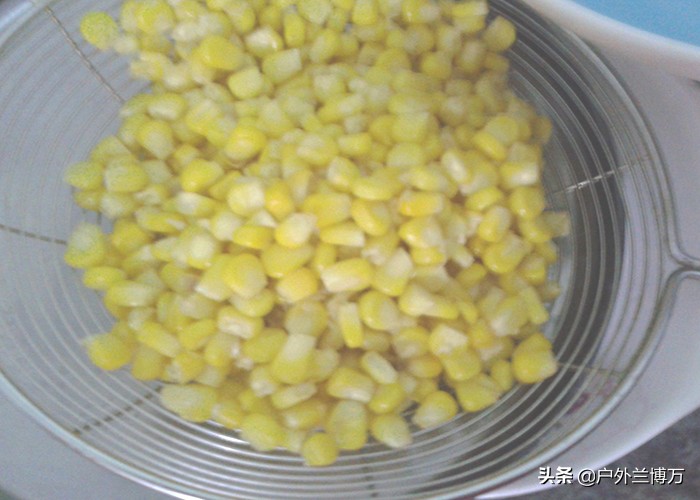 玉米粒钓鱼打窝方法,野钓如何用玉米粒钓鱼