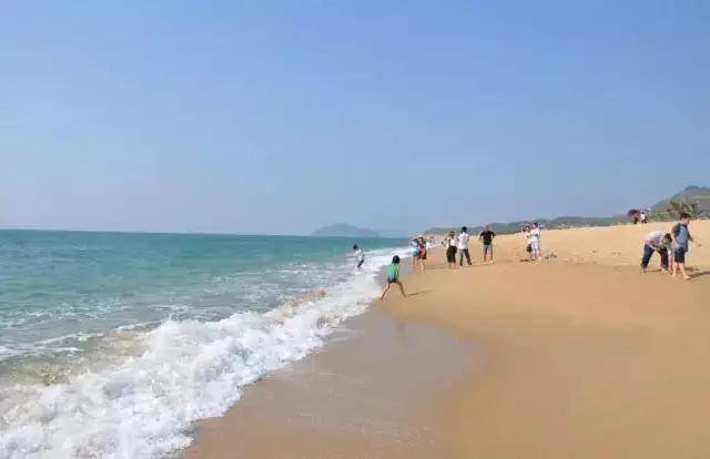 游玩阳光沙扒湾,下雨天沙扒湾有什么玩