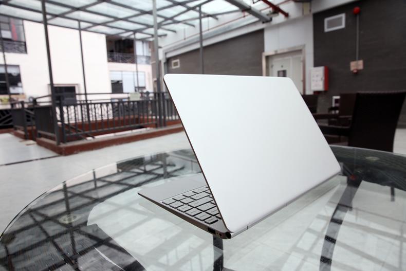 性能强续航长这些轻薄本值得关注,续航能力强的轻薄本