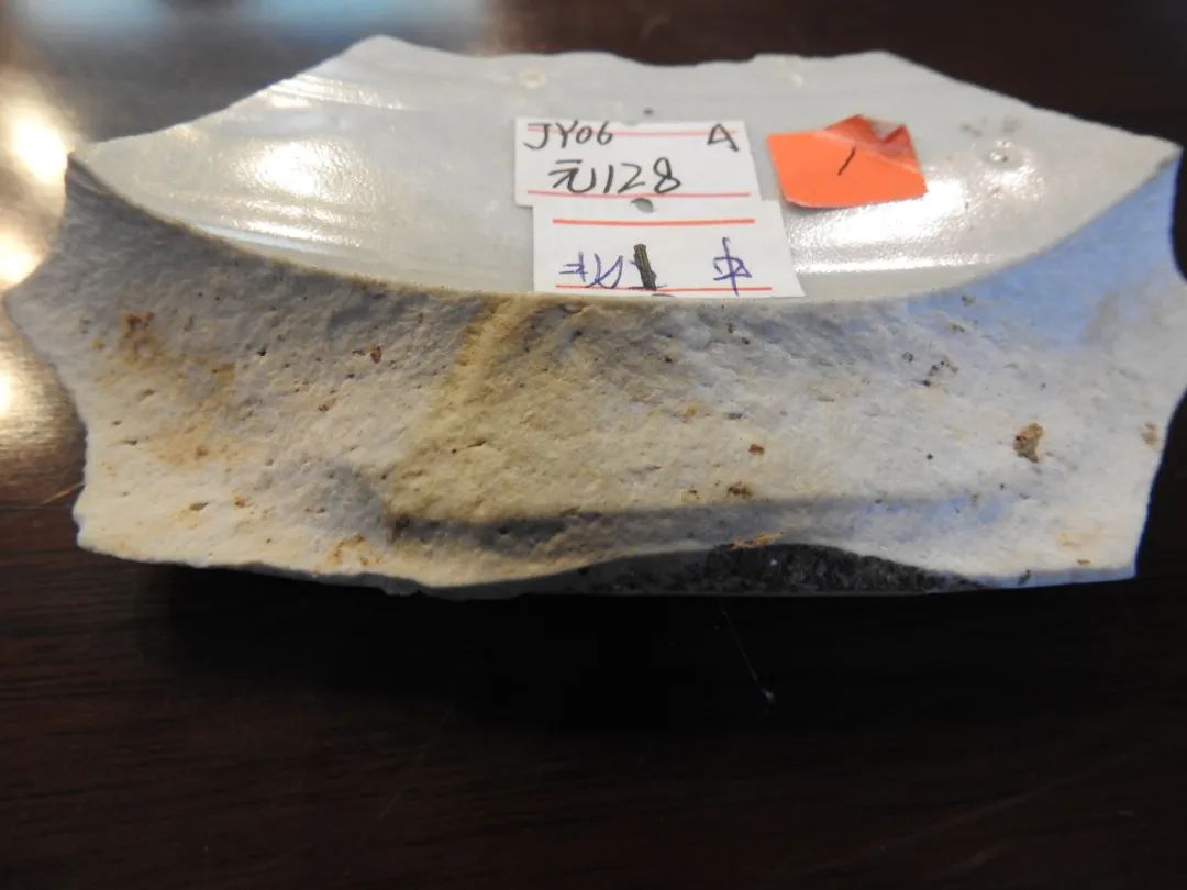 鍏冮潚鑺卞寽鐪熷搧鐗瑰緛,姘戠獞鍏冮潚鑺辩鐗瑰緛