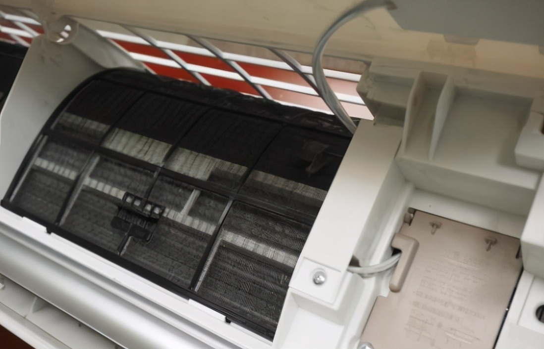 夏天洗空调怎么洗,夏天来了清洗空调师傅怎么清洗