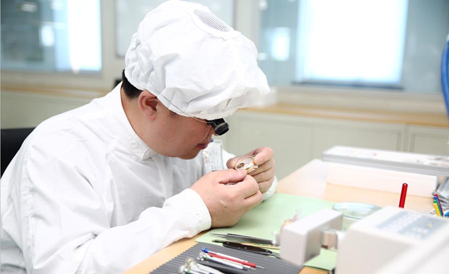 海鸥匠心说|赵志泉师傅和他的制表梦：亲力亲为，从一而终