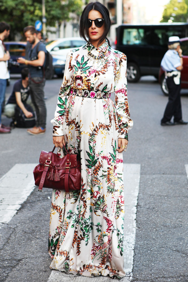 波西米亚风格裙子配什么包包好看,波西米亚风格超长裙