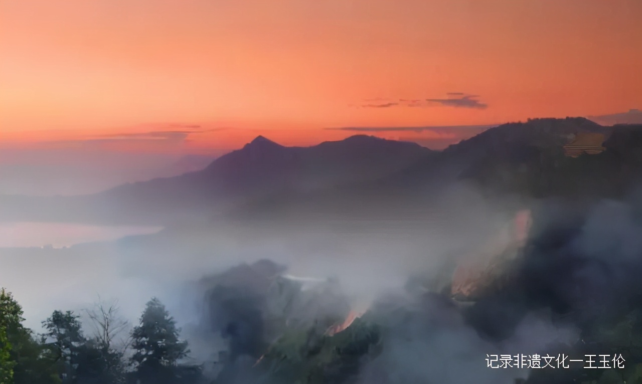 王者风范茶叶价格,龙润普洱生茶顶级老茶饼