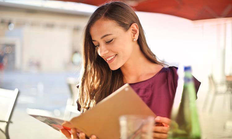 和同事不合群如何应对,与同事沟通的相处之道