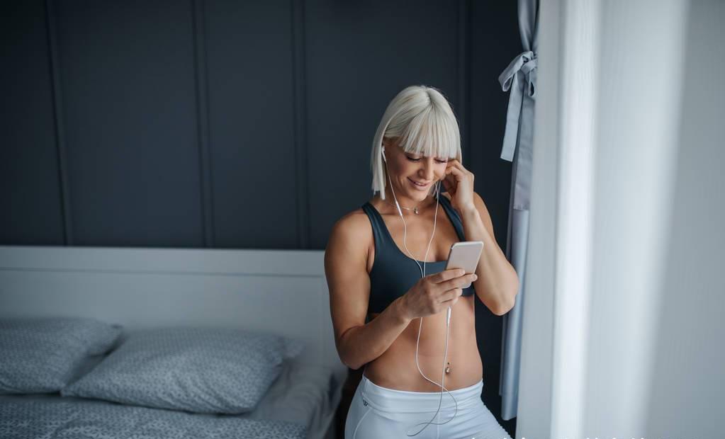 单身中年女人怎么化解孤独,单身女性如何克服孤独感