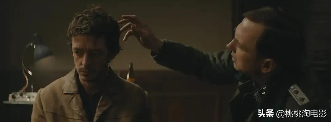 为了电影而创造一门语言,这个导演太拼了