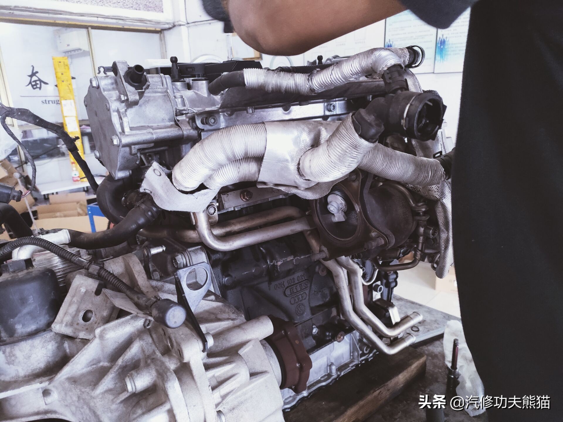 大众夏朗2014款2.0t标配烧机油吗,2016款大众夏朗1.4t发动机烧机油