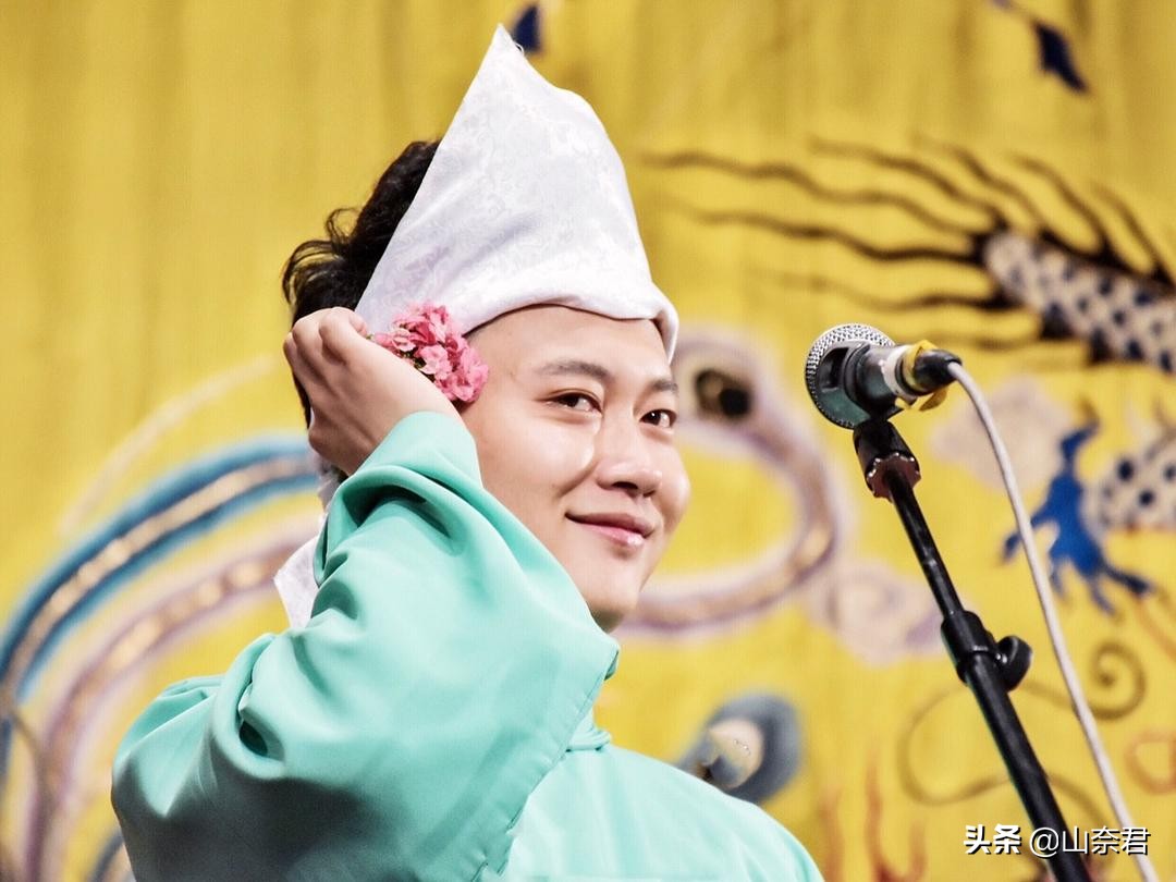 孟鹤堂以及其他德云社成员 (孟鹤堂去德云社之前的简历)