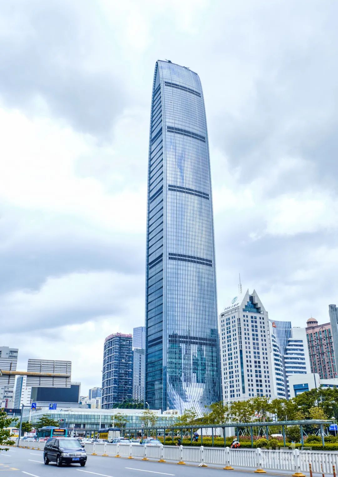 90年代深圳地标建筑,深圳光明400米地标