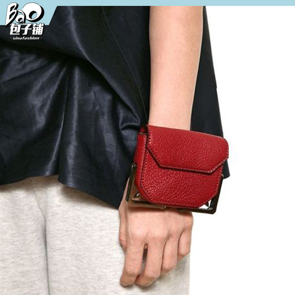 什么都装不下的包包,啥都装不下包包推荐