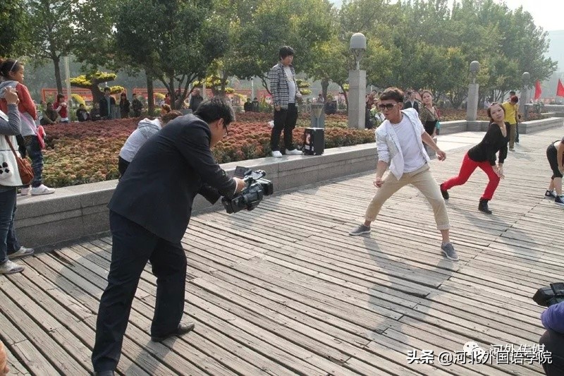 高考影视广播电视编导专业,哪些学校可以报广播电视编导专业