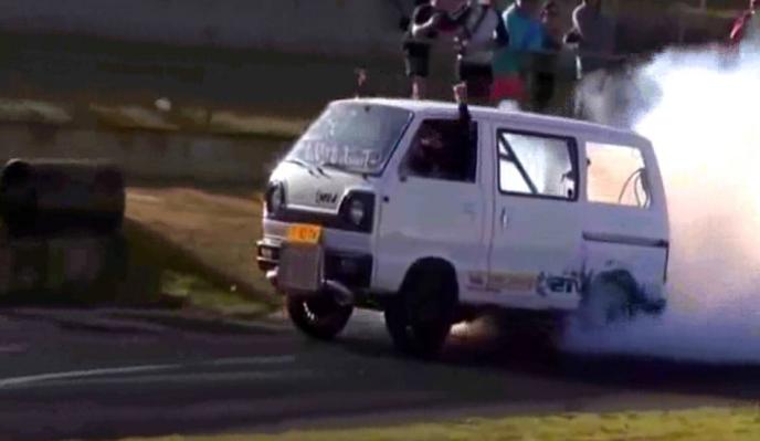 为什么越贵的车越难修,为什么越贵的车越容易走全损