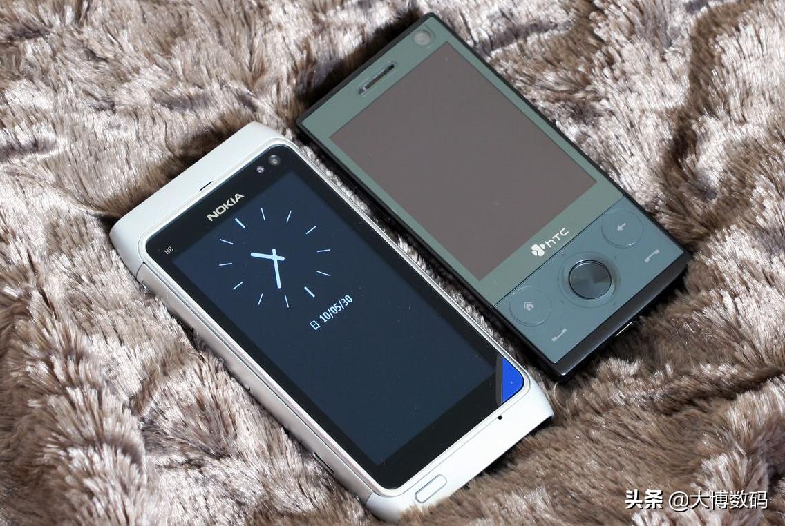 诺基亚n8现在值得入手吗,诺基亚n810现在价格