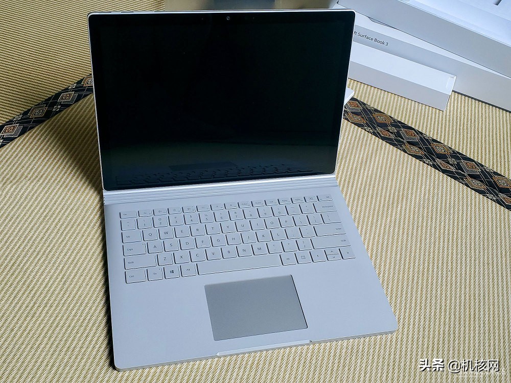 拔草体验|由一台SurfaceBook3而联想到的