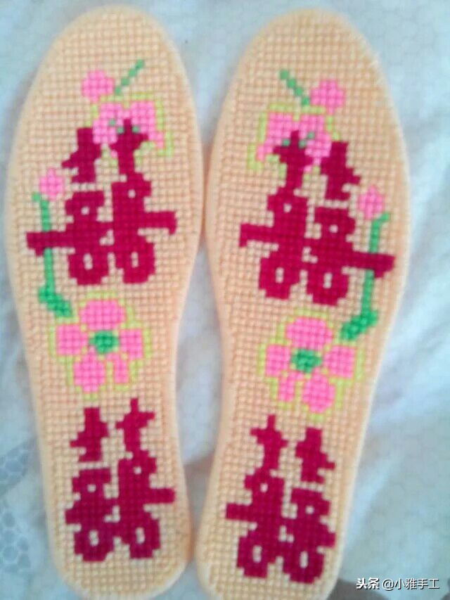 云南小巧妹自做鞋垫刺绣教程,孙姐手工刺绣鞋垫教程