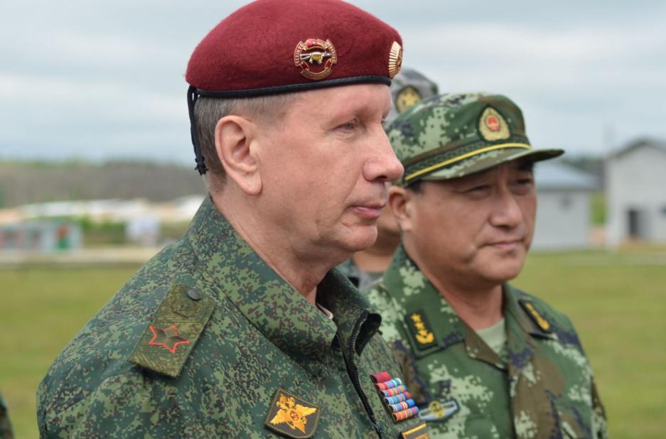 中国*警武**司令、俄罗斯近卫军司令、美国国民警卫局局长谁权力大？