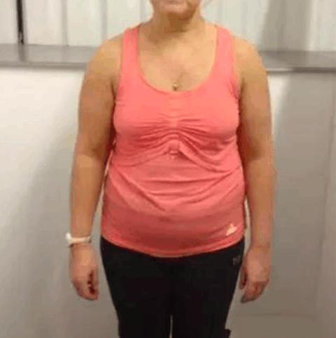 冻龄女神秦岚蕙质兰心气质出众,秦岚的穿搭一直都是独树一帜