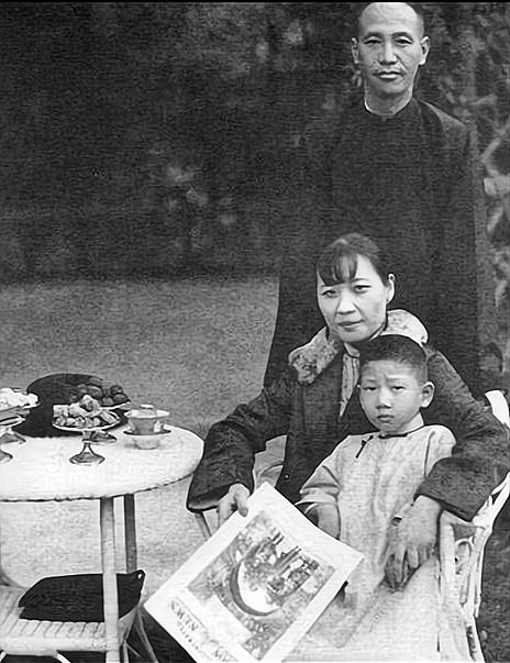 孔令伟是宋美龄和谁的孩子,孔令伟与宋美龄照片