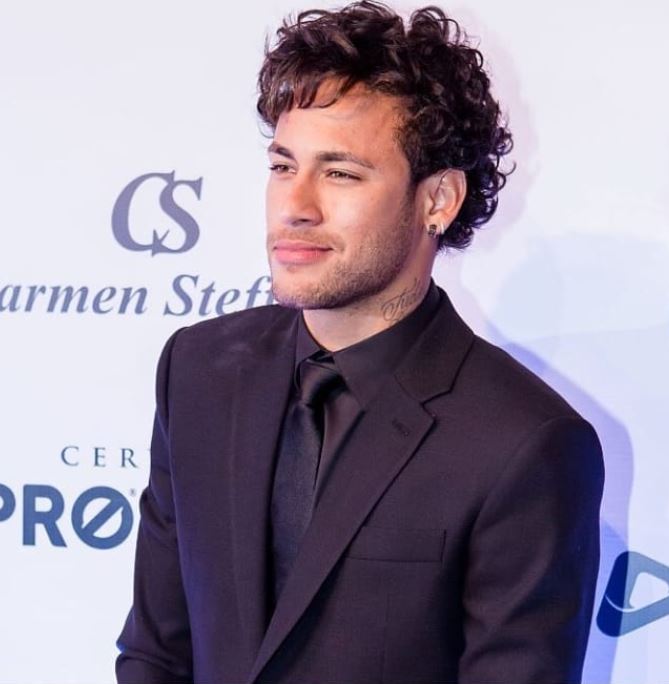 内马尔生活中视频,内马尔场外生活