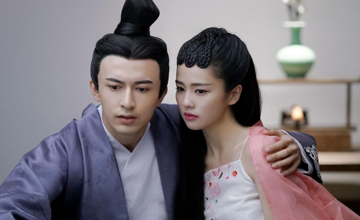 皇帝连夜召姑姑入宫,皇帝深夜召见姑母进宫