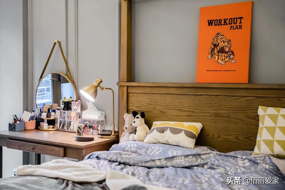 卧室太小买什么梳妆台,卧室比较小梳妆台