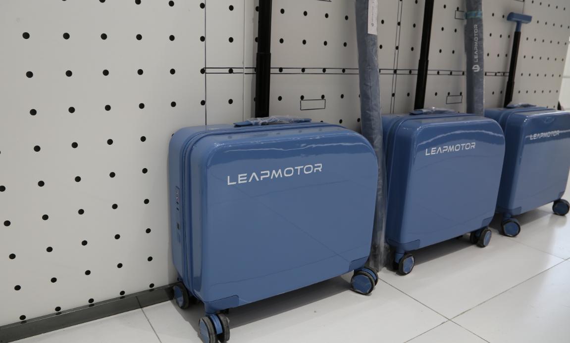 把店开在没有人流的商圈,把店开在小区里也没想过会挣钱