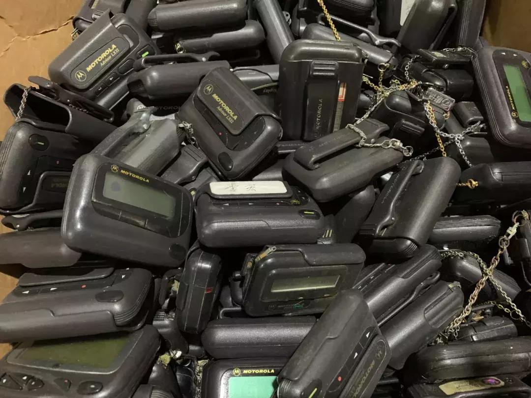 一年300天都在废品垃圾站“淘宝”,这个40岁菜农在短视频圈火了