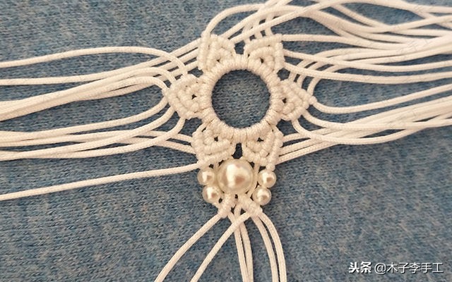 七彩莲花挂件的编法,梅花挂件编法教程