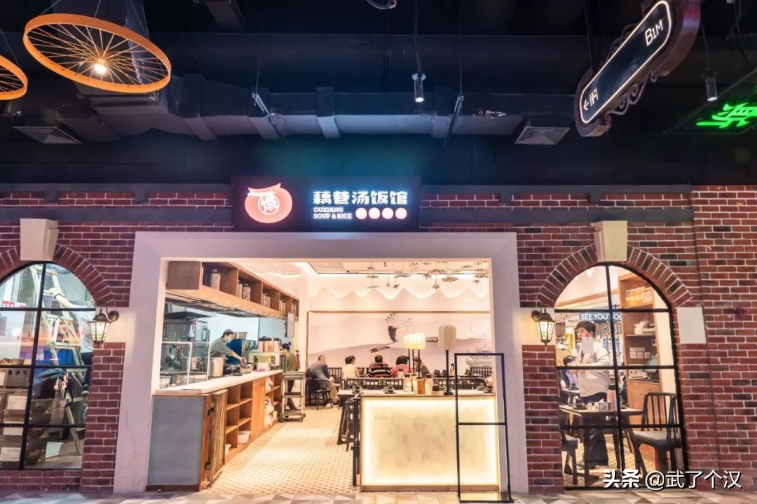 听说我的同事一天吃遍全世界，他是怎么办到的？