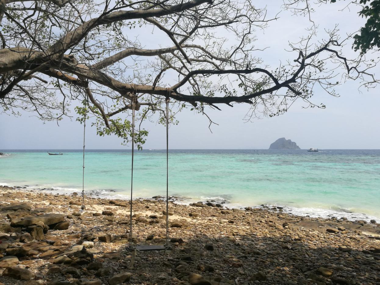 泰国普吉岛斯米兰岛旅游攻略,泰国旅游普吉岛的夏天皮皮岛浮潜