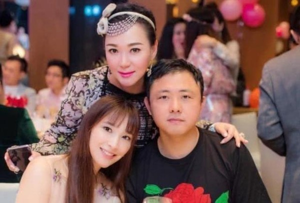 曝吴佩慈未婚夫欠租视频,45岁吴佩慈豪门梦碎
