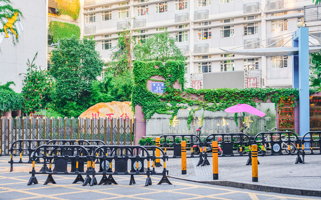 哪里叫南油,南油地铁站