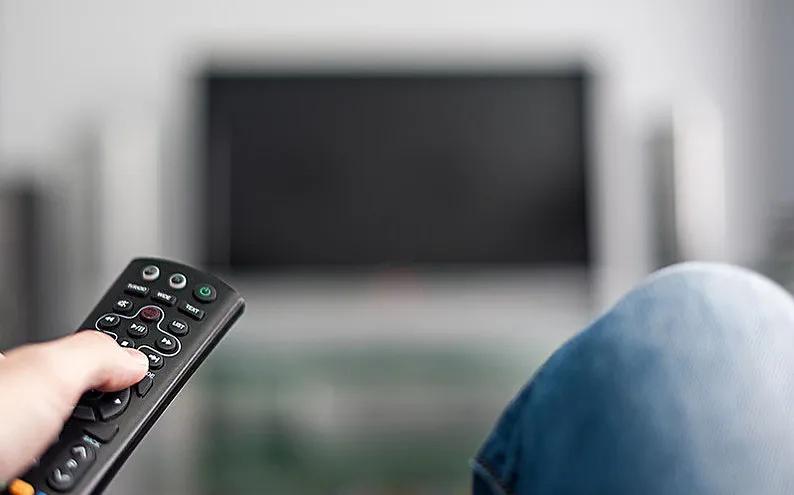 能提高英语水平的美剧,看美剧真的能提高英语吗