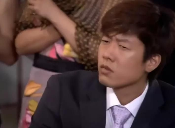 丑女变美后惊艳的瞬间,丑女变身前后对比照片