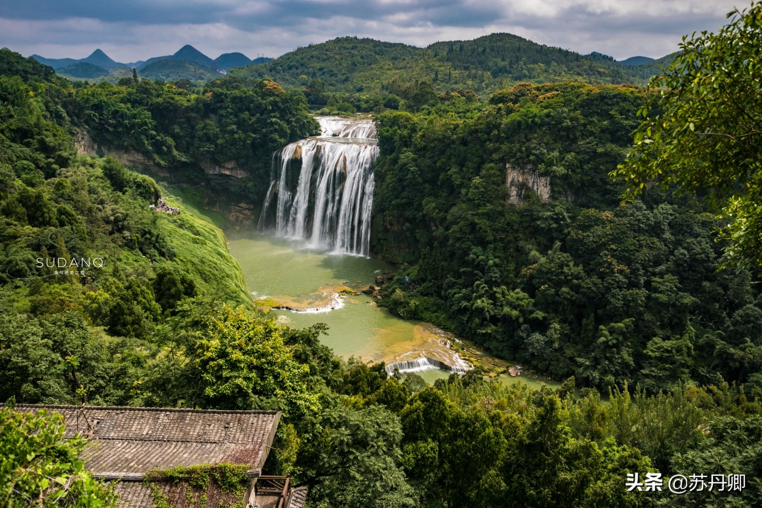180块钱的门票,怎么玩才不冤枉?世界最大瀑布群来了不后悔