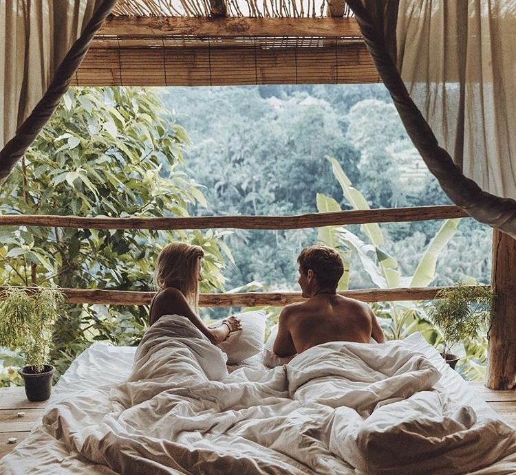 一张照片卖6500万美金,一张照片卖九千美元