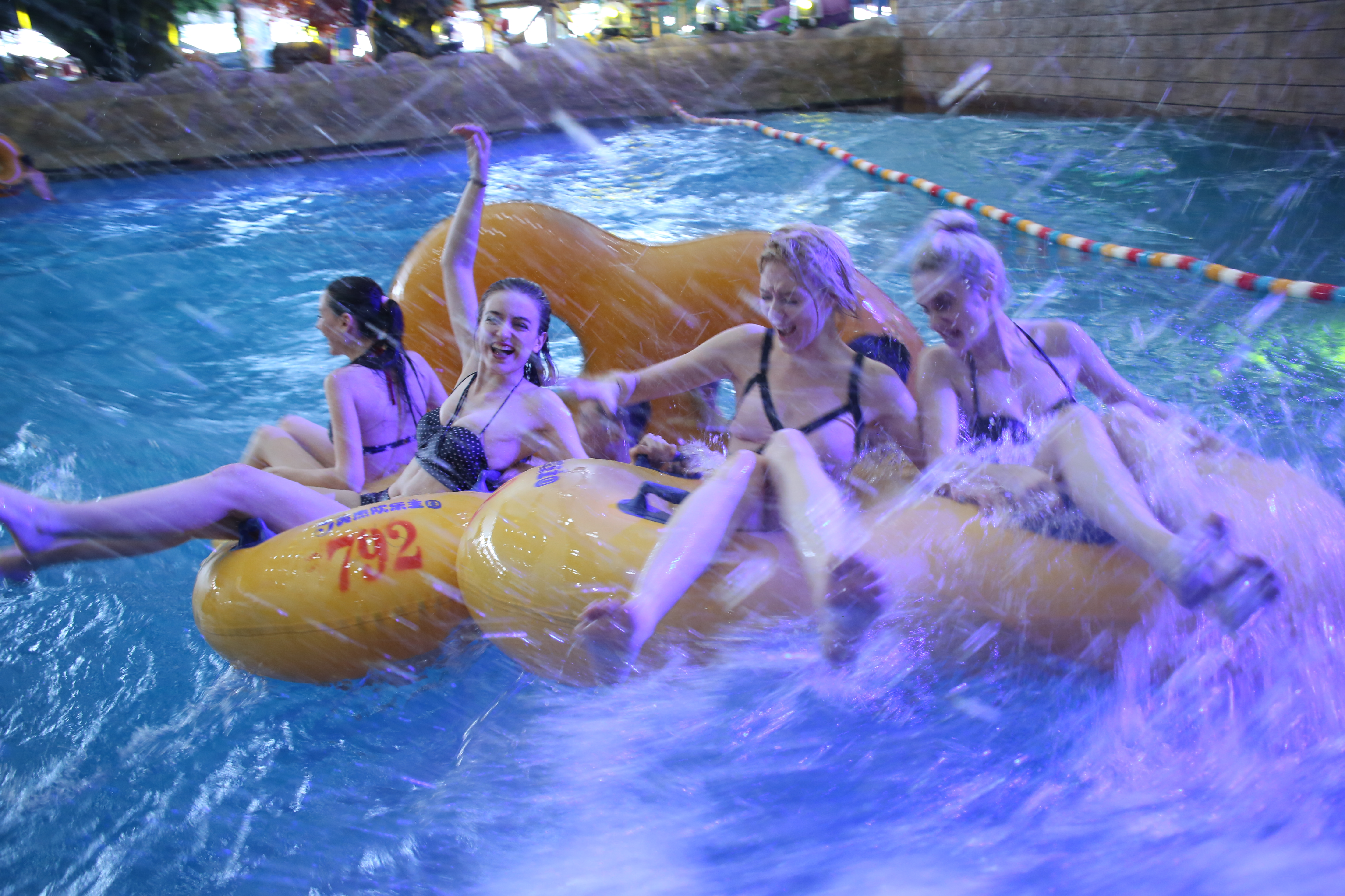 英杰水上欢乐王国旅游攻略,夏季水上乐园冬天怎么玩