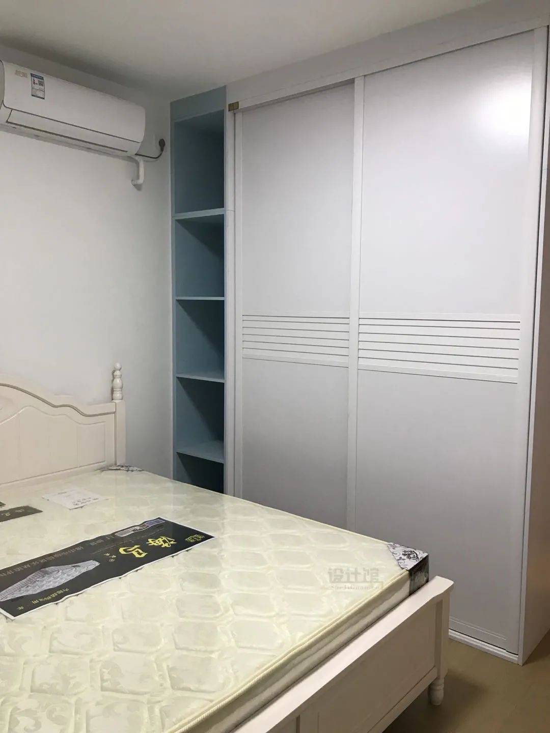 床头柜一般放多少个合适,卧室太小怎么放床头柜合适