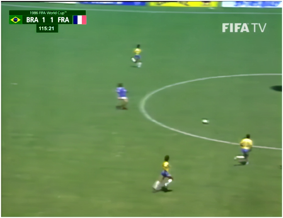 1986法国巴西经典之战,2006世界杯法国1-0巴西比赛图片