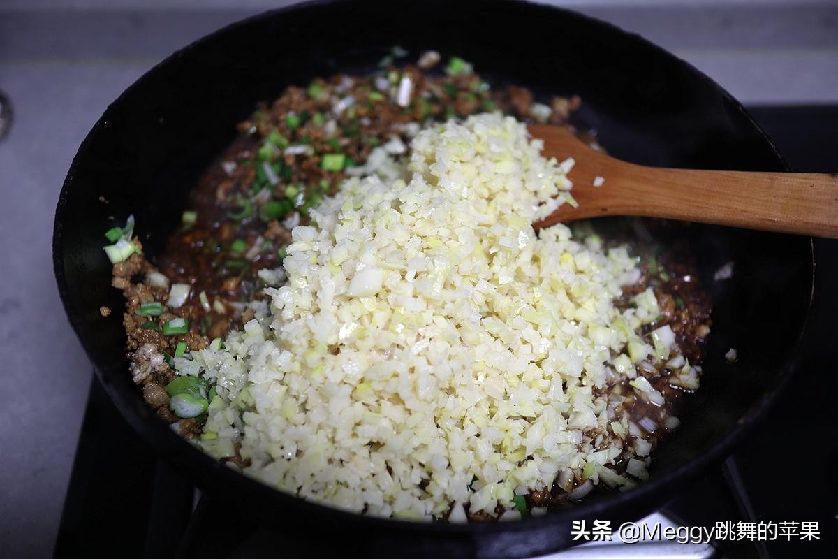 自己磨米粉做青团,做青团一斤半糯米粉加半斤粘米粉