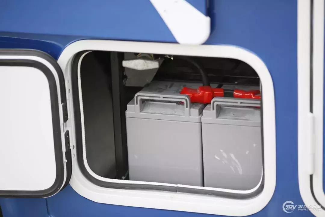 拓锐斯特轻卡侧拓展房车最新信息,拓锐斯特火星二号纵床版房车