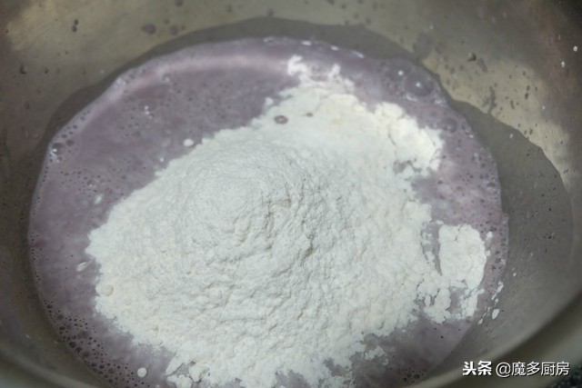 教你煎饼果子的做法,色香味俱全的煎饼果子
