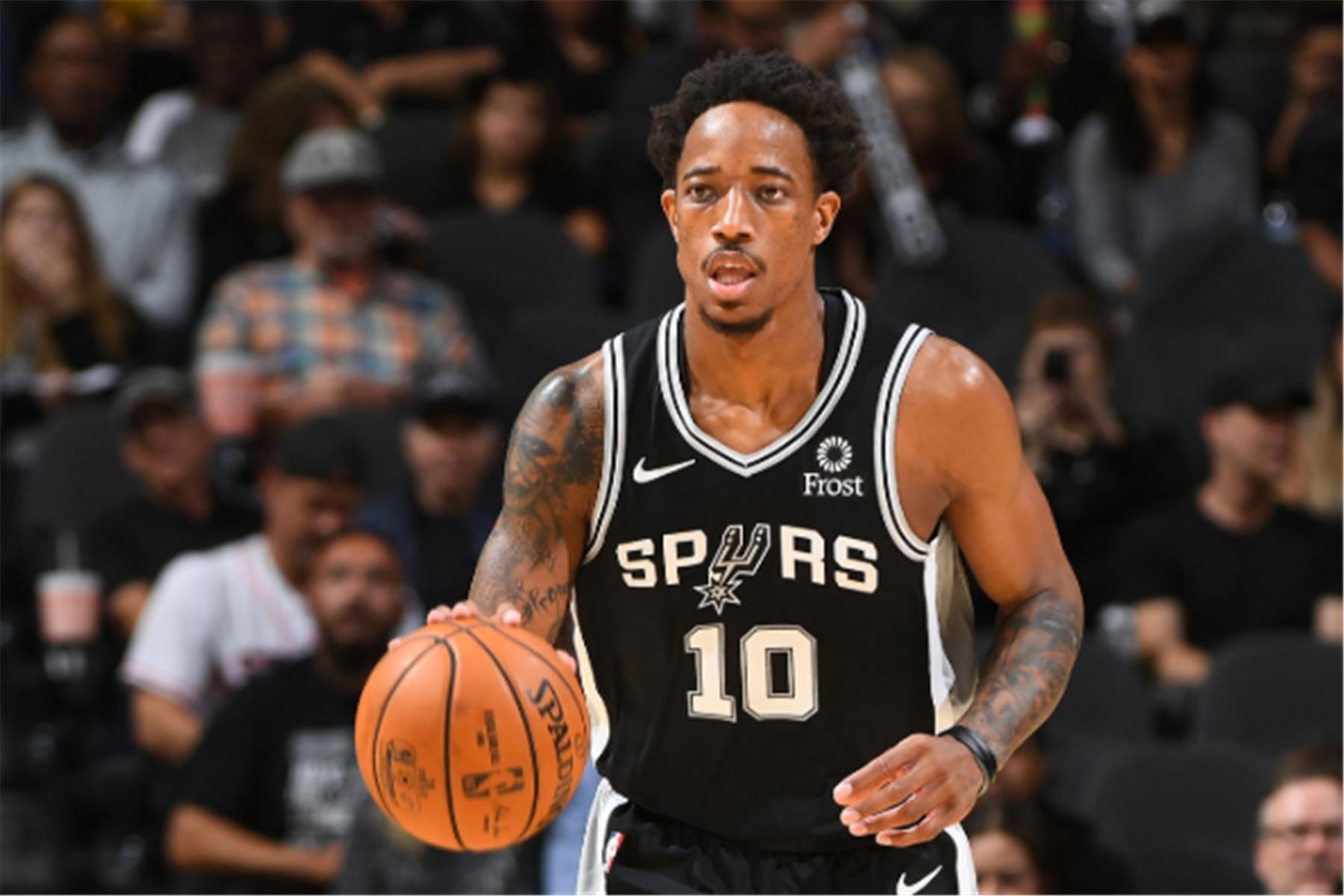 nba季前赛球员上脚鞋款一览12月,勇士队乌布雷上脚的鞋